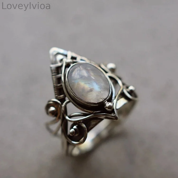 🎁Triangle Moonlight Gemstone Ring