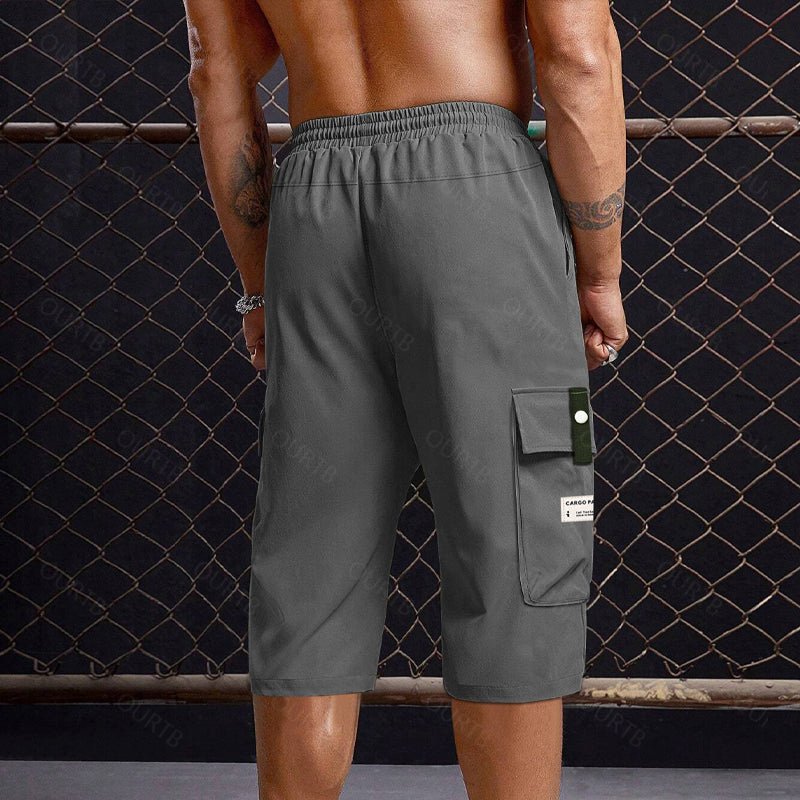 Cargo shorts with spacious pockets
