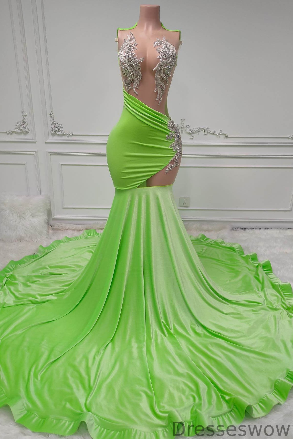 Dresseswow Sage Scoop Sleeveless Mermaid Graduation Dress With Beadings