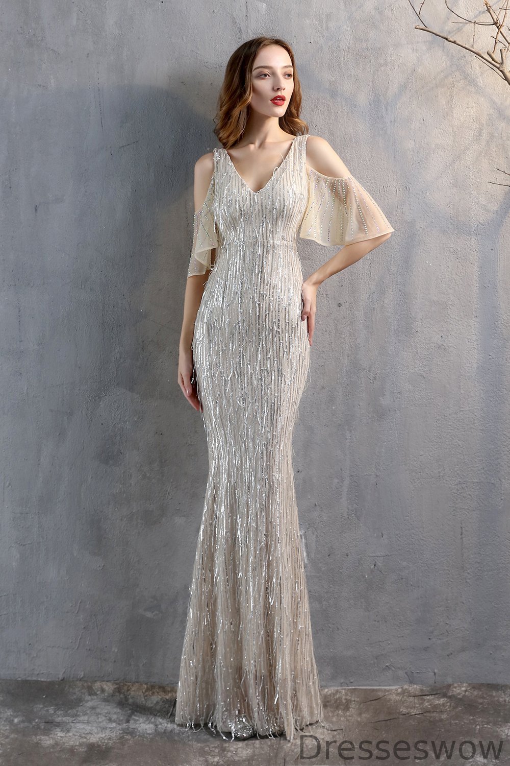 Dresseswow Ruffle Sleeves V-Neck Evening Dress Mermaid Sequins With Tassels