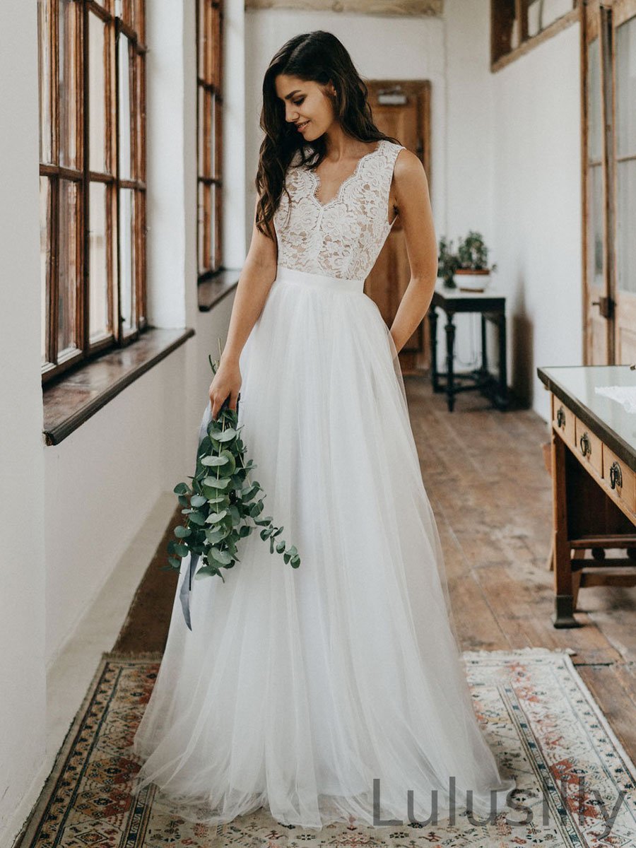 Beautiful Sleeveless Boho Lace Bridal Gown Online - lulusllly