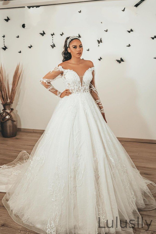 Luluslly Modern Sweetheart Long Sleeves Wedding Dress Tulle Lace Appliques