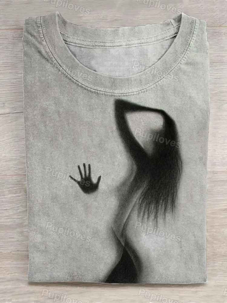 Pupiloves Pupiloves  Girl Taking A Shower T-shirt