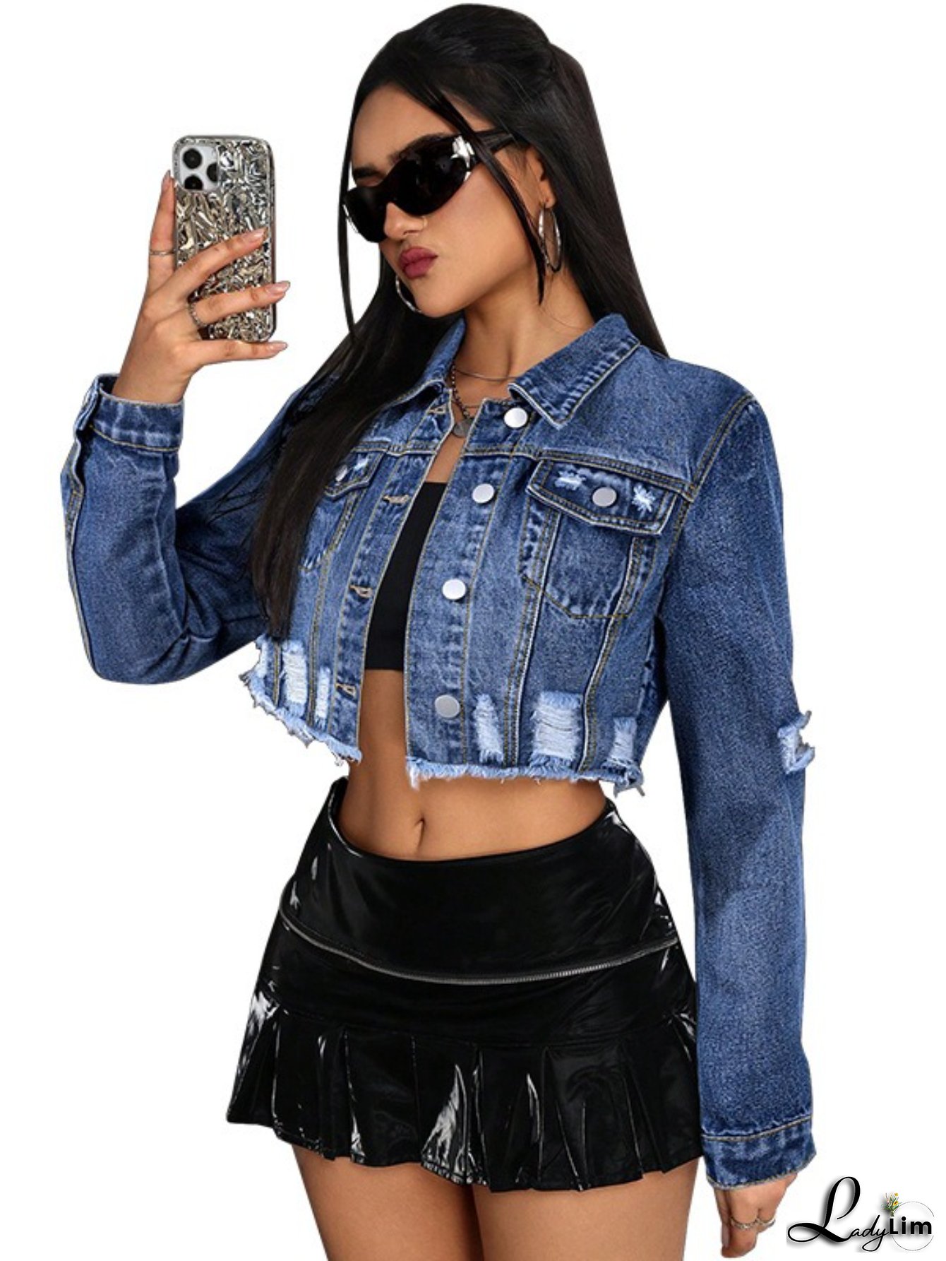 Women‘s Vintage Distressed Denim Jacket with Ripped Fringe Hem & Tassel Details - Light Wash Blue Jeans Coat, Regular Fit Long Sleeve Casual Outerwear for Spring/Fall Layering, Casual Attire & Themed Events (No-Stretch Denim)