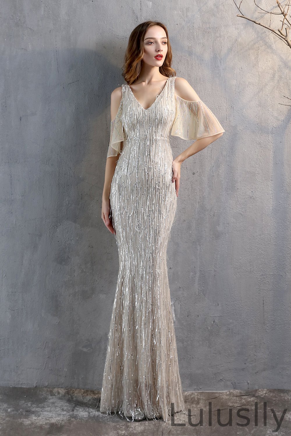 Luluslly Ruffle Sleeves V-Neck Evening Dress Mermaid Sequins With Tassels