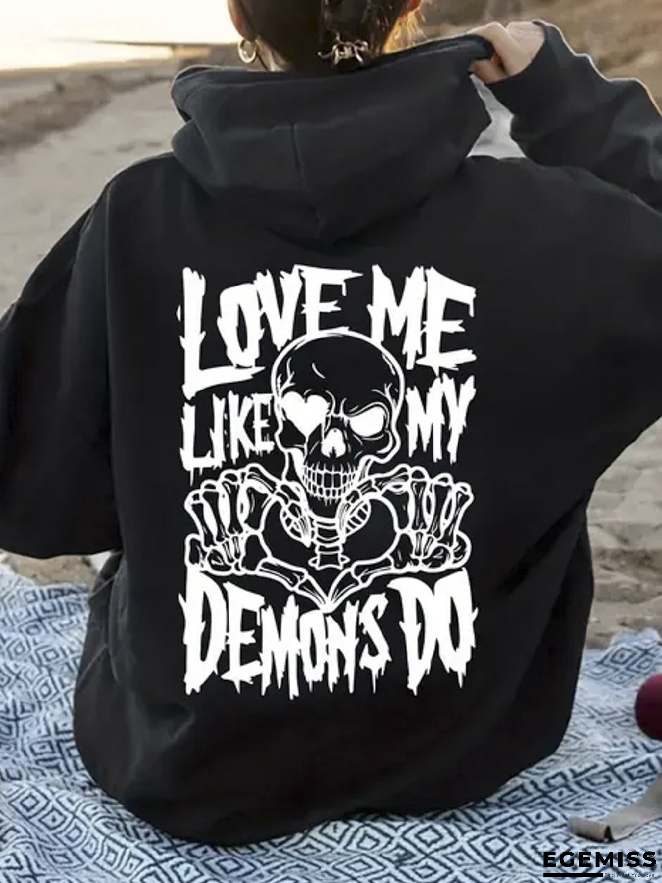 360G Hooded Sweatshirt, Skull Print Women&lsquo;s Hooded Sweatshirt Loose Fit, Classic Round Neck, with Kangaroo Pocket And Drawstring, Perfect for Casual And Daily Wear | EGEMISS