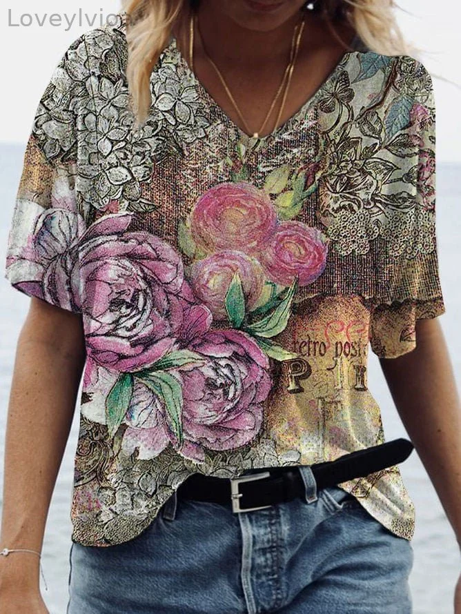 Women's Vintage Floral Print V-Neck T-Shirt