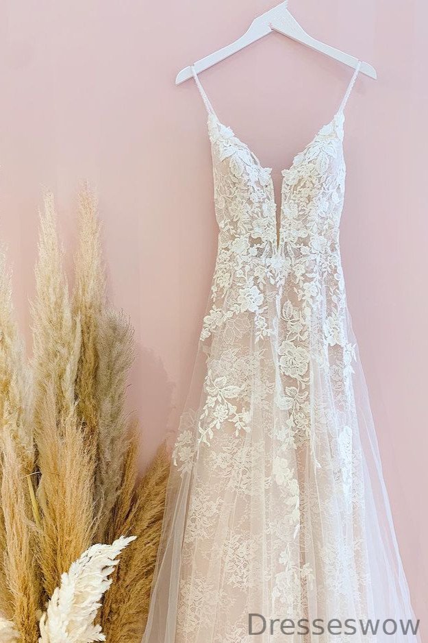 Dresseswow Gorgeous Spaghetti-Straps Tulle Wedding Dress Lace Appliques