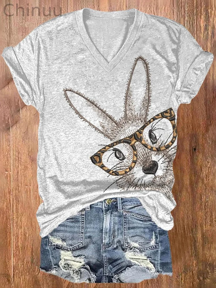 Bunny With Glasses Embroidery Pattern Cozy V-neck T-shirt