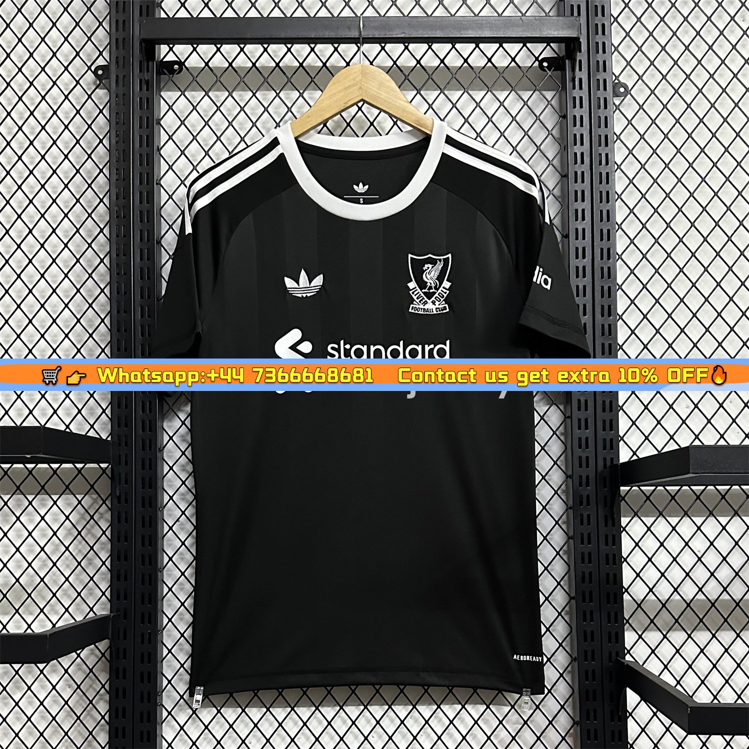 Liver.pool 25-26 Black Trefoil Goalkeeper Jersey - Fans Version