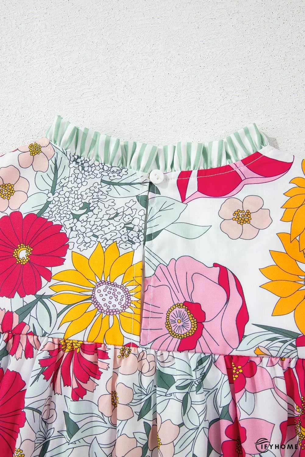 Floral Print Contrast Ruffle Trim Short Sleeve Blouse | IFYHOME