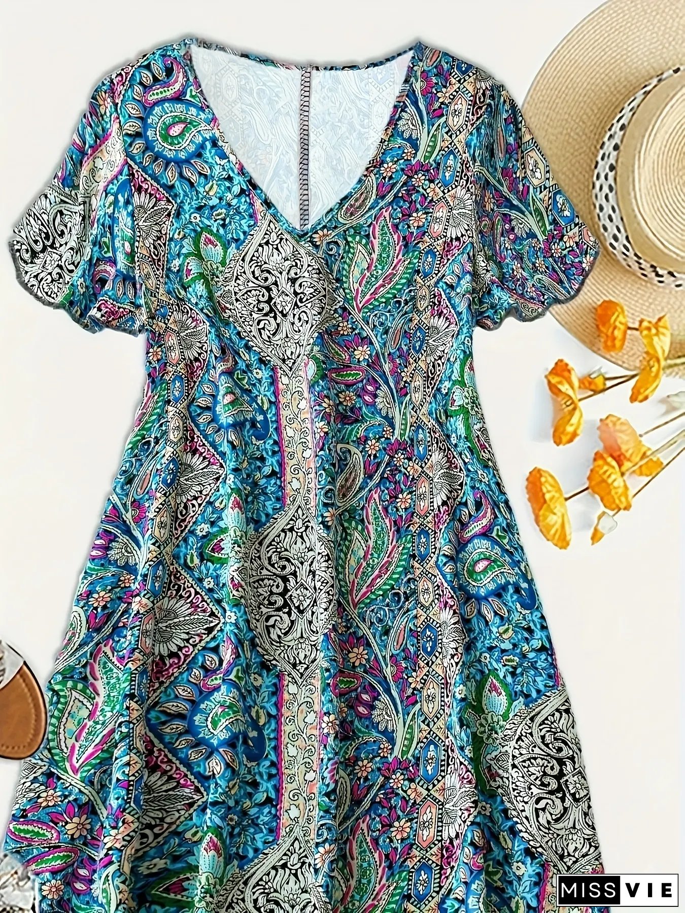 Womens Vibrant Print Maxi Dress Bohemian Style With Floral And Geometric Patterns V-Neck