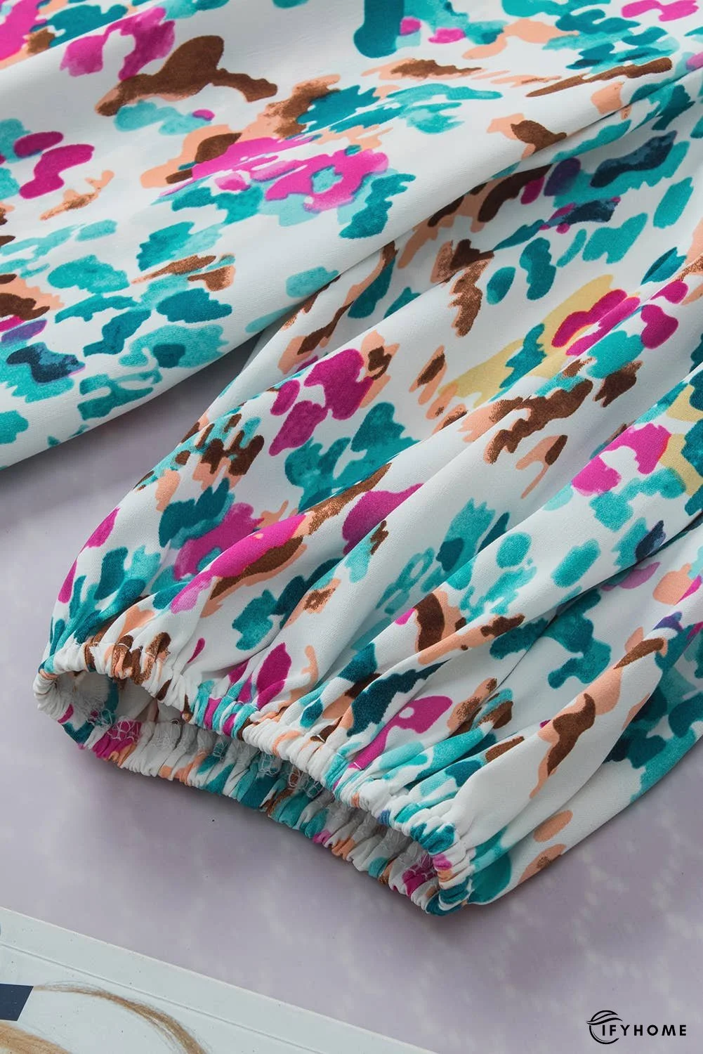 Abstract Print Puff Sleeve Mock Neck Blouse | IFYHOME