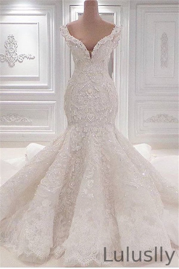 Luluslly Gorgeous V-Neck Ruffles Mermaid Wedding Dress Lace Appliques