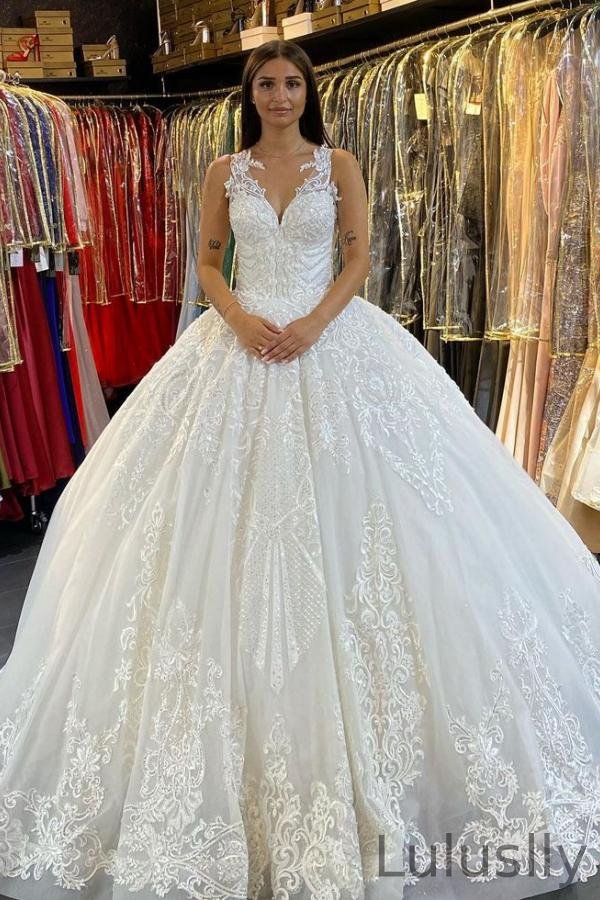 Luluslly Gorgeous Lace Backless Train Wedding Dress With V-Neck Appliques