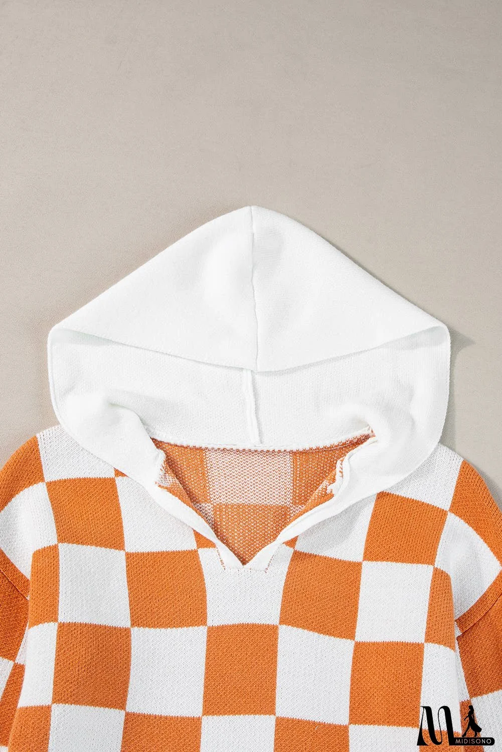 Checkered Contrast Kangaroo Pocket Hooded Sweater