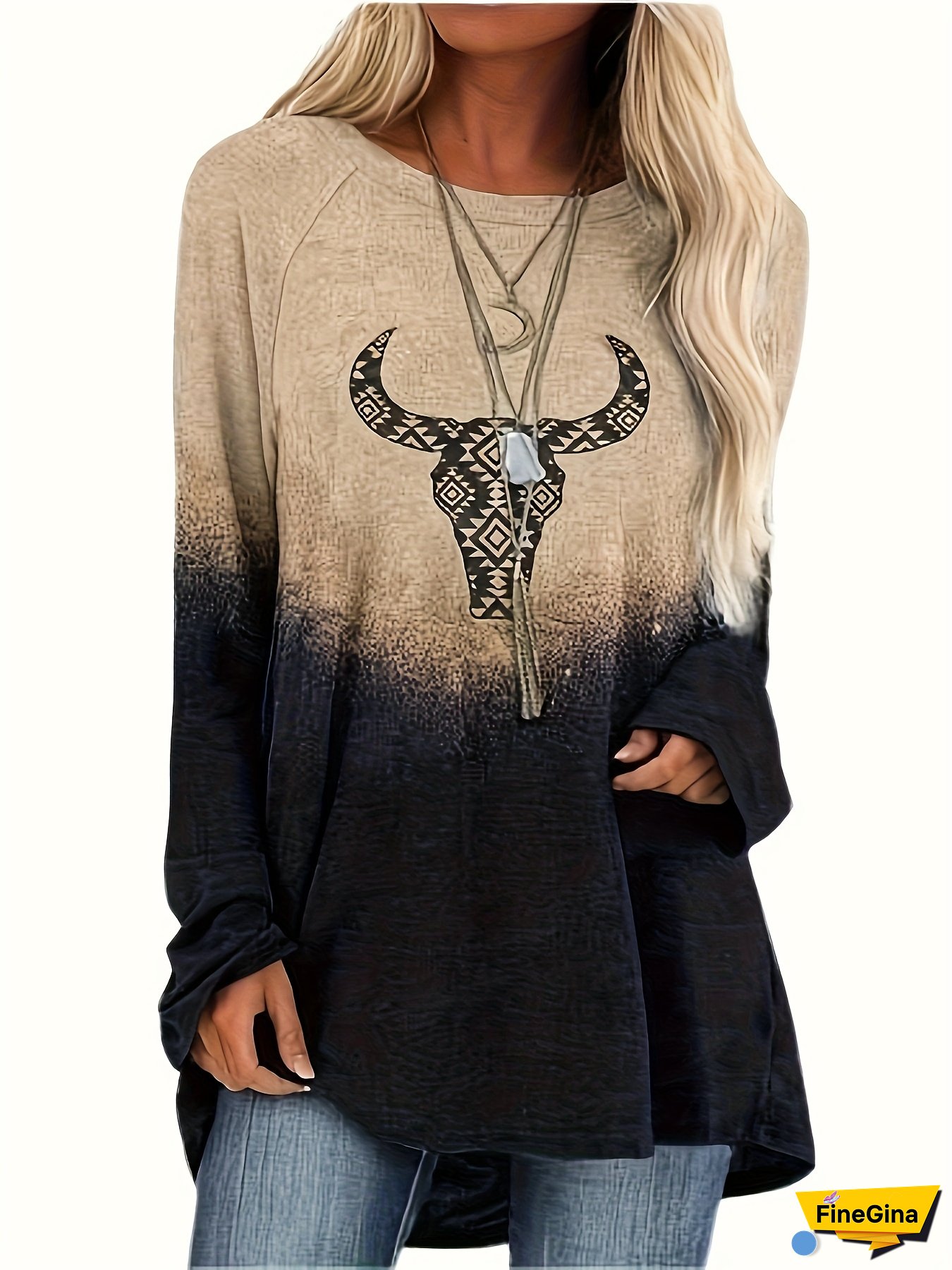 Women‘s Stylish Long-Sleeve Tunic with Intricate Buffalo Print - Loose Fit, Dipped Hem, Casual Western-Inspired Top for Spring/Summer/Fall, Casual Wear|Western Style Top|Dipped Hem Detail, Tunic Top