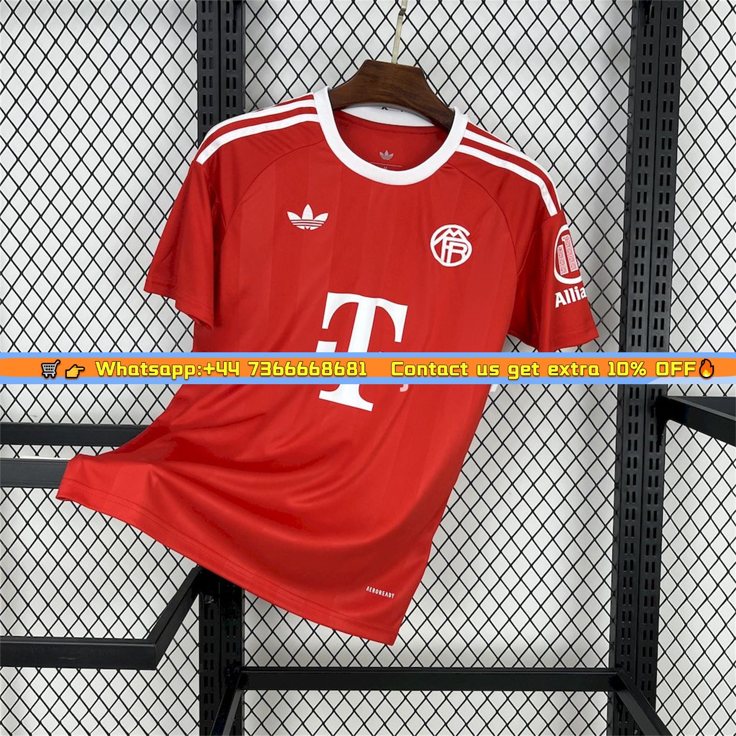 Bayern Munich 25-26 Red Trefoil Goalkeeper Jersey - Fans Version
