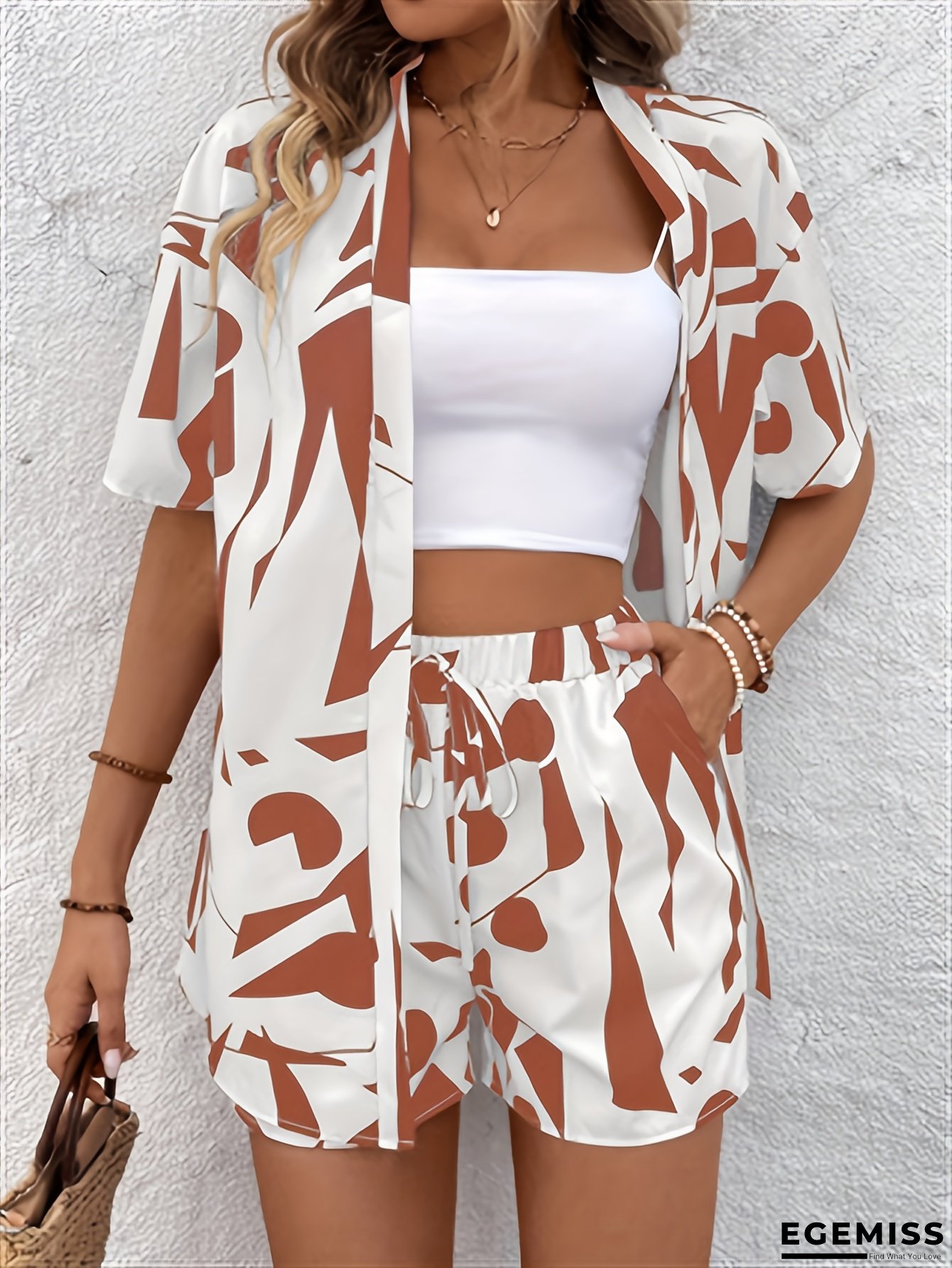 A Colour-Block Geometric Print Button- Short-Sleeved Top And Shorts Set For A Casual Summer Getaway | EGEMISS