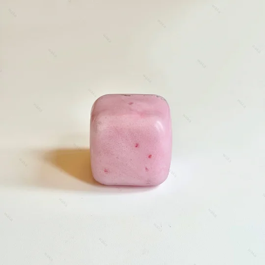 Strawberry Shake Cube 🍓