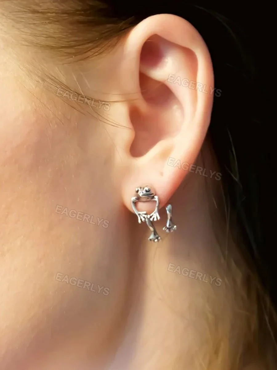 Eagerlys Frog Stud Earrings Eagerlys