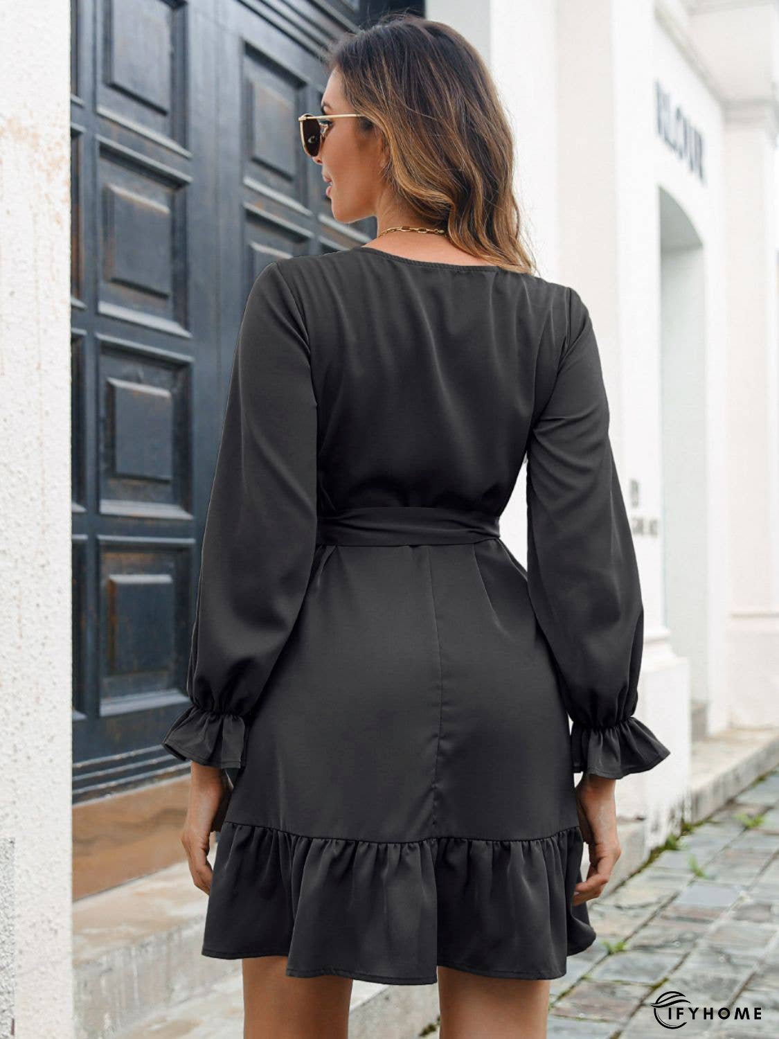 Contrast Ruffle Hem V-Neck Dress | IFYHOME