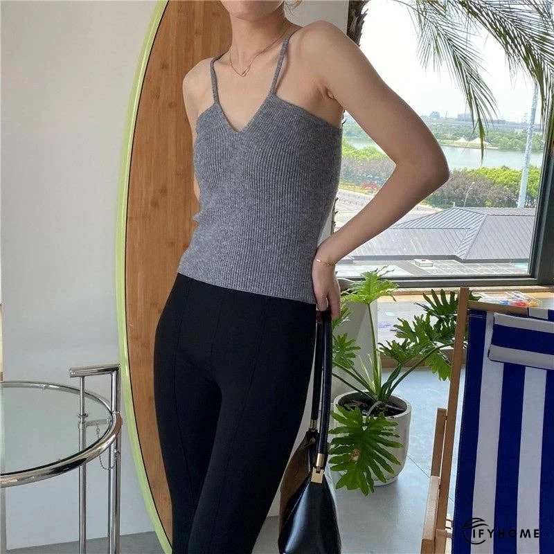 V-Neck Sleeveless Knit Tank Top For A Slim Fit | IFYHOME