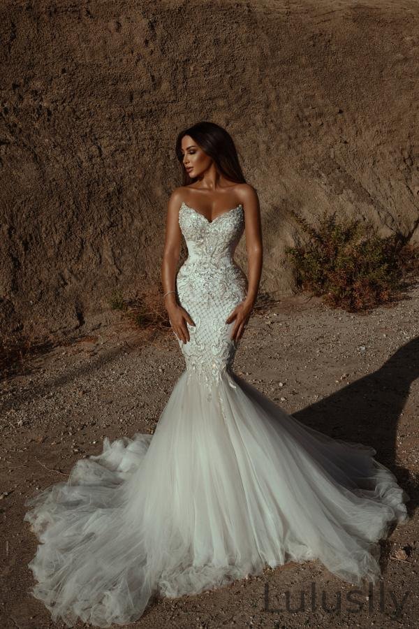 Luluslly Sweetheart Backless Long Meramid Wedding Dresses with Lace Appliques
