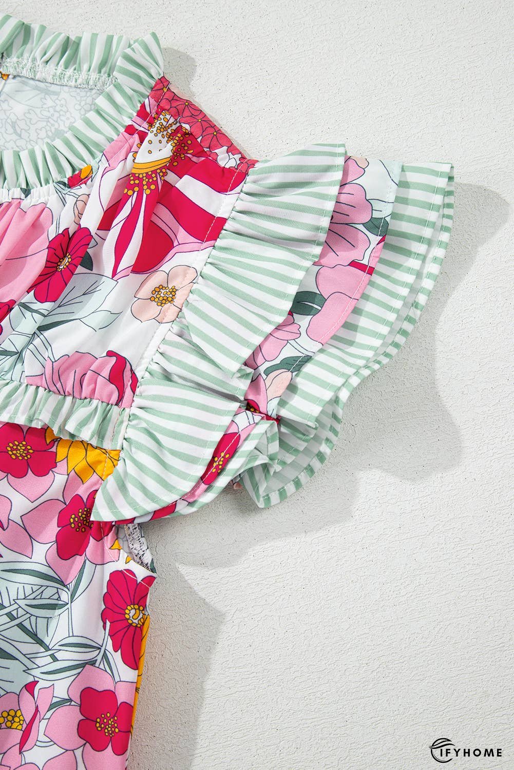 Floral Print Contrast Ruffle Trim Short Sleeve Blouse | IFYHOME