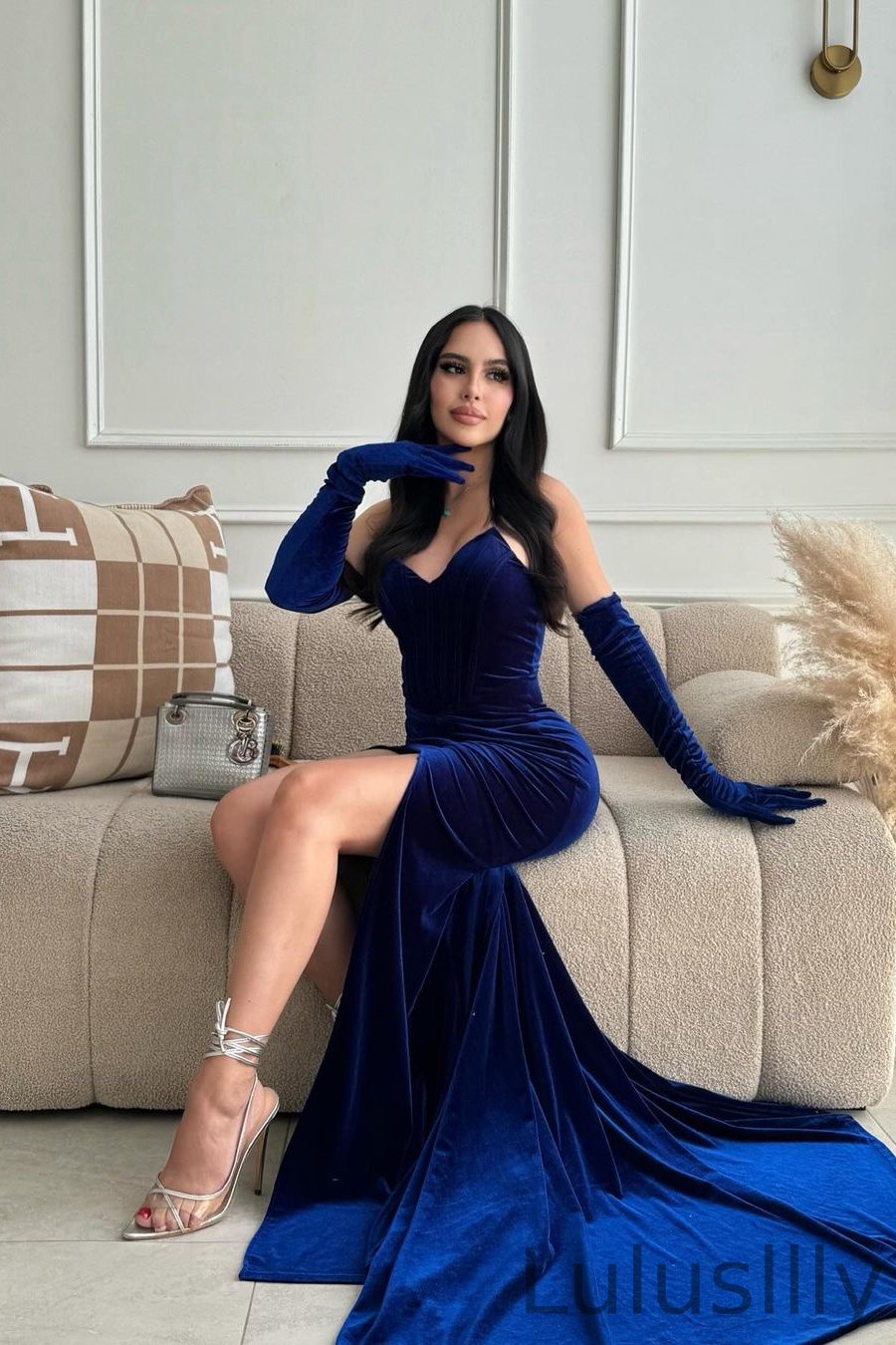 Chic Royal Blue Sweetheart Mermaid Evening Gowns With Split Gloves Velvet Online - lulusllly