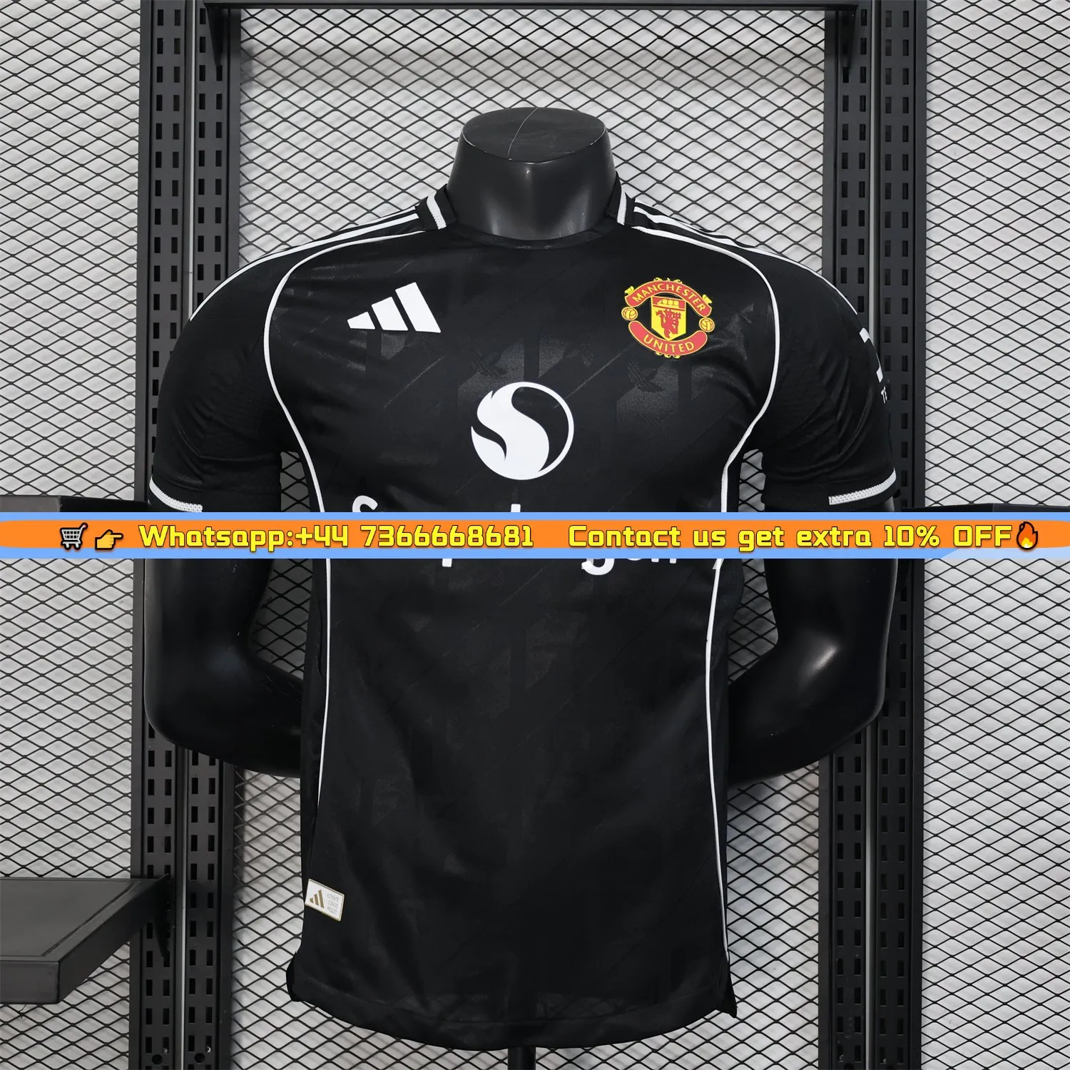 Manchester United 25-26 Black Training Jersey - Player Version