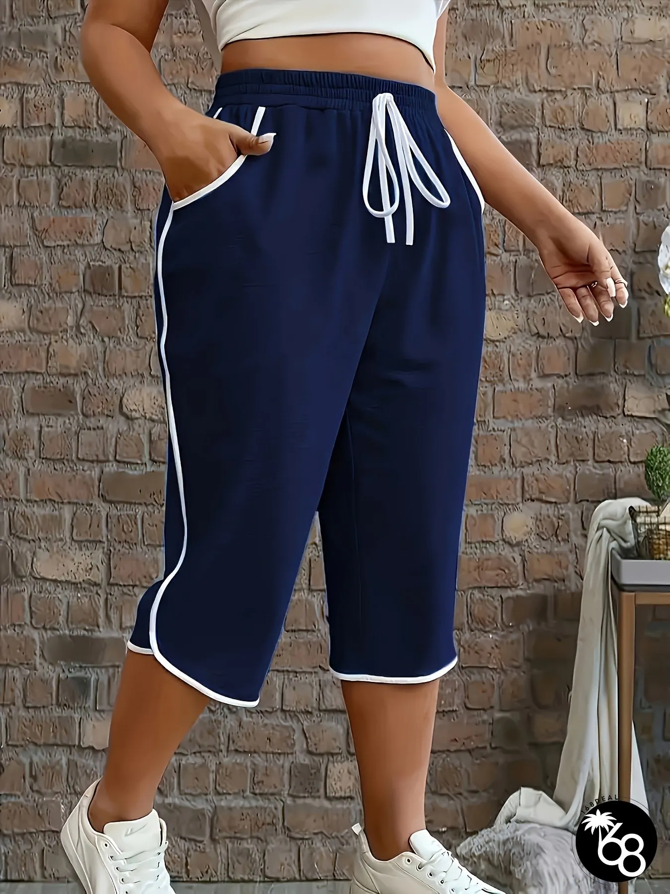 Womens High-Waisted Casual Joggers with Drawstring Waist Comfortable Mid-Length Shorts | 168DEAL