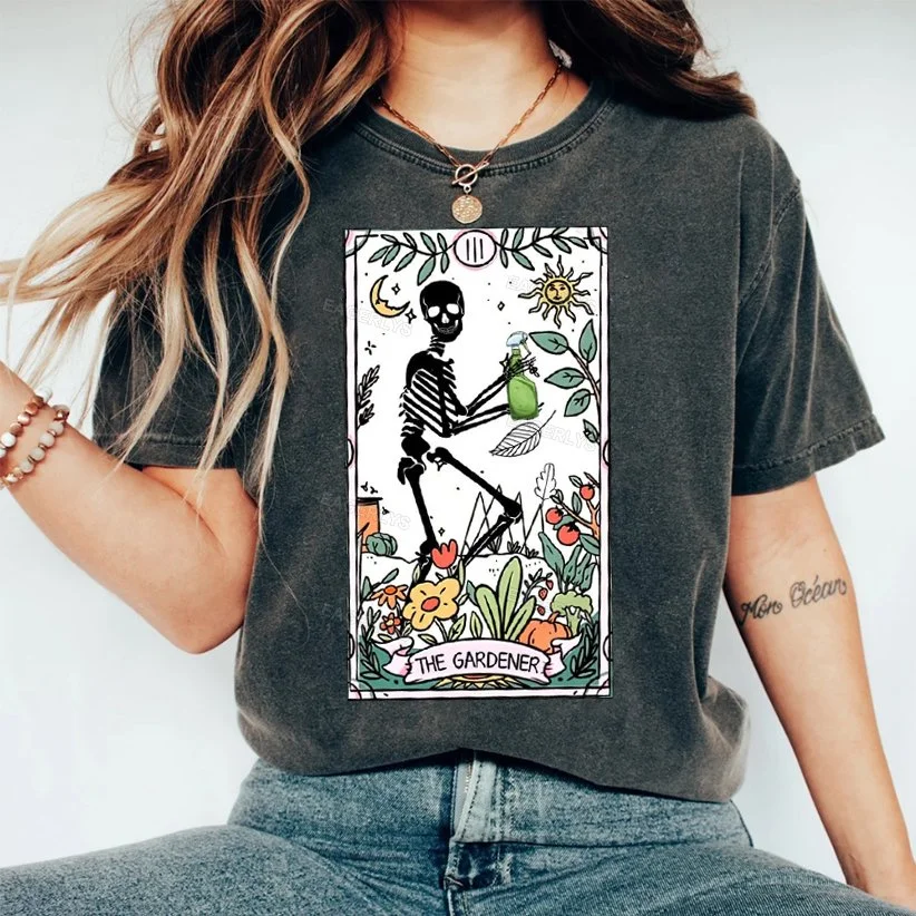 Eagerlys Gardener Skeleton T-shirt Eagerlys