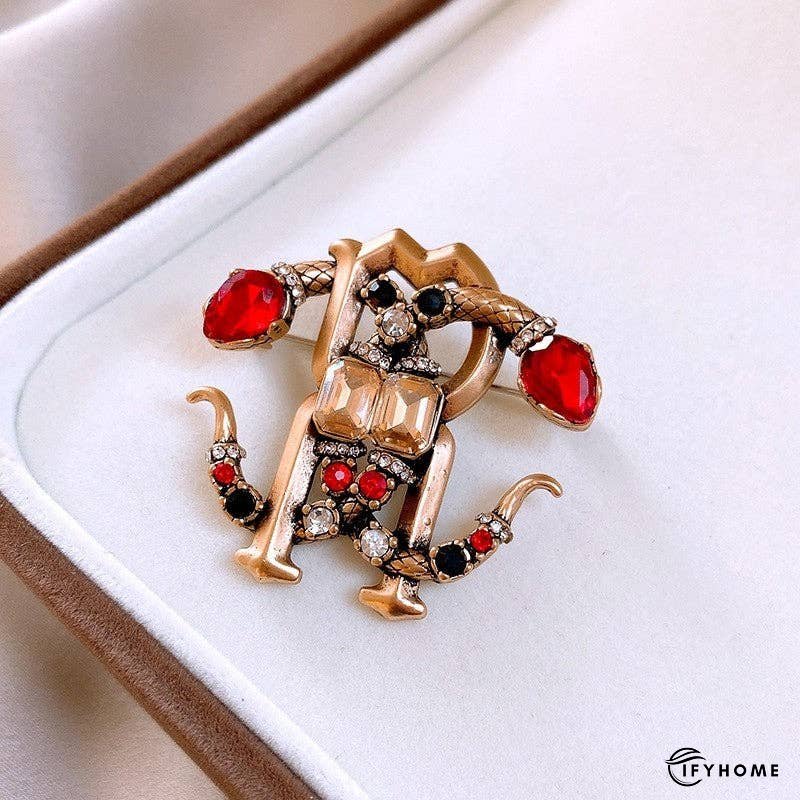 Luxury Animal Pearl Brooch With Rhinestone Embellishments | IFYHOME
