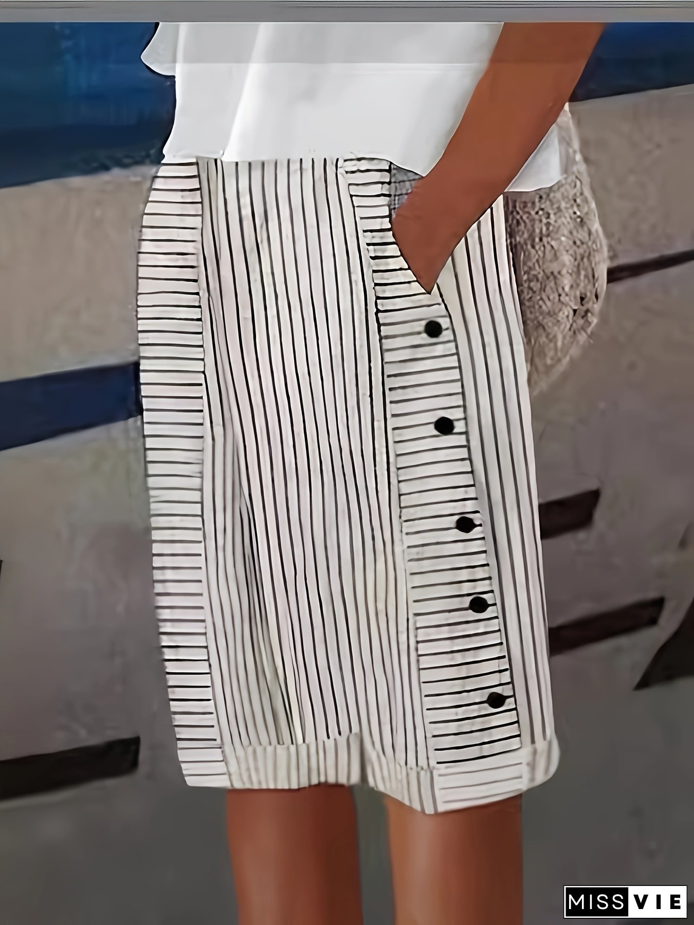 Chic Striped Casual Shorts for Women - High Waist, Pockets, Machine Washable - Perfect for Spring/Summer/Fall