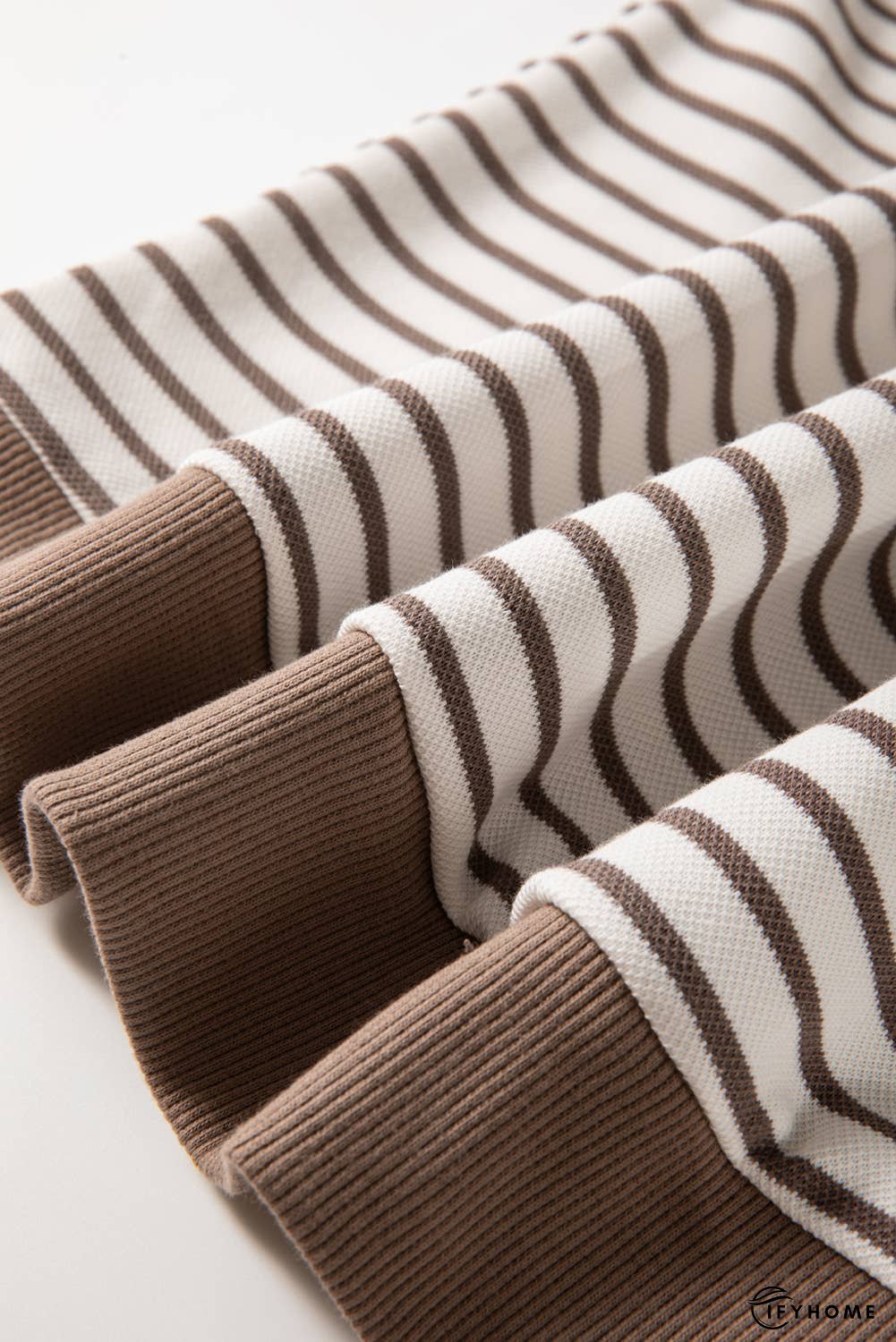 Contrast Detail Striped Ruffle Short Sleeve Top | IFYHOME