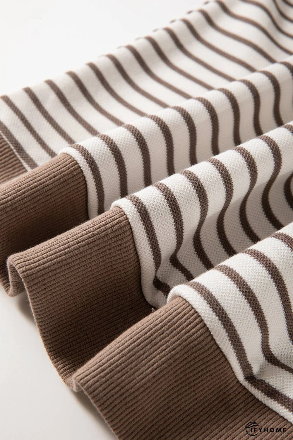 Contrast Detail Striped Ruffle Short Sleeve Top | IFYHOME