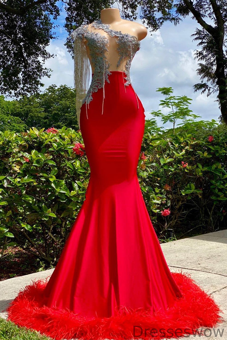 Dresseswow Red Long Sleeves Prom Dress Mermaid Prom Dress With Feather Appliques