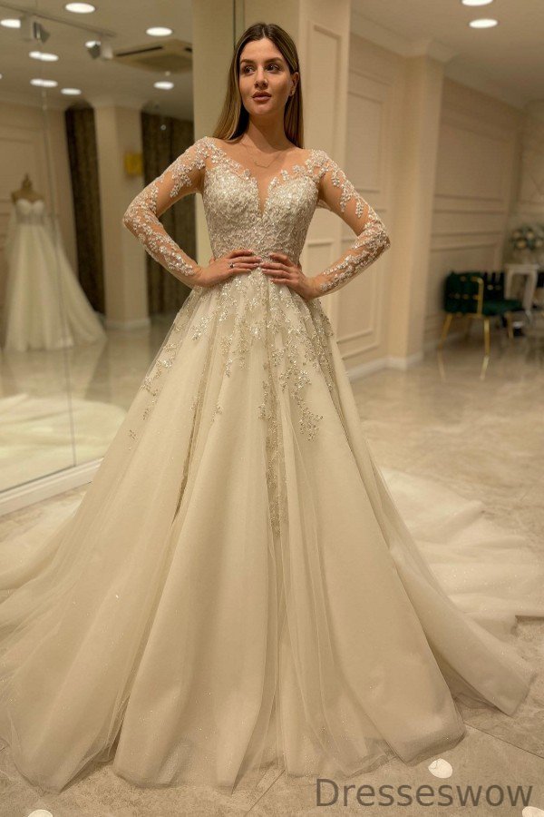 Dresseswow Glamorous Long Lace Appliques Wedding Dress With Sleeves