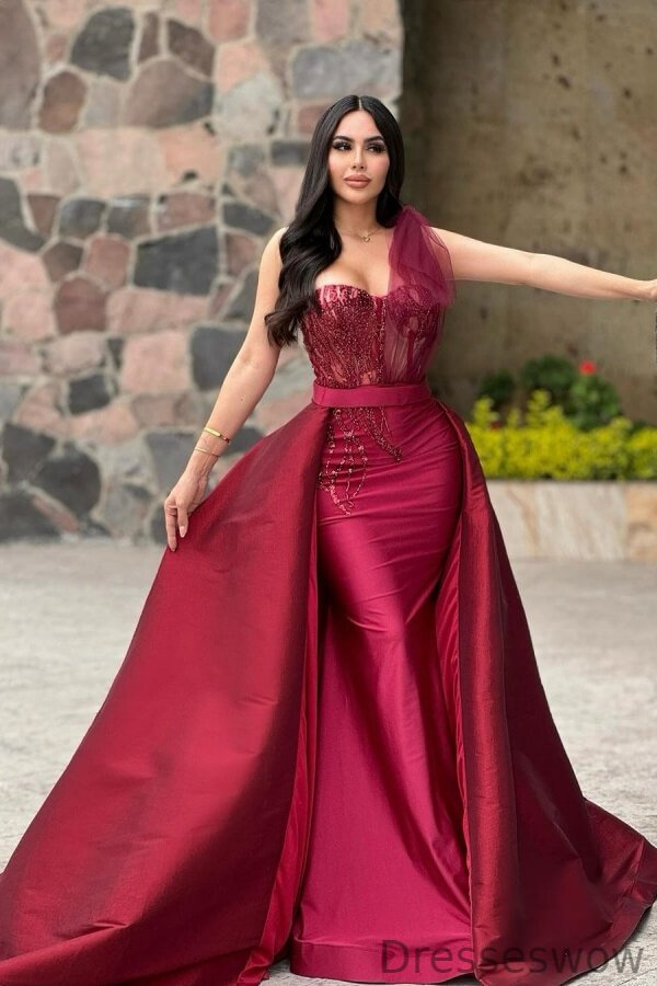 Dresseswow Burgundy Sleeveless Sweetheart Mermaid Evening Dress With Beadings overskirt