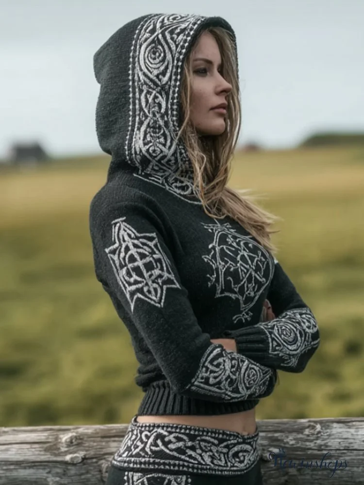 Women's Viking Style Viking Compass Embroidered Contrasting Hooded Sweater