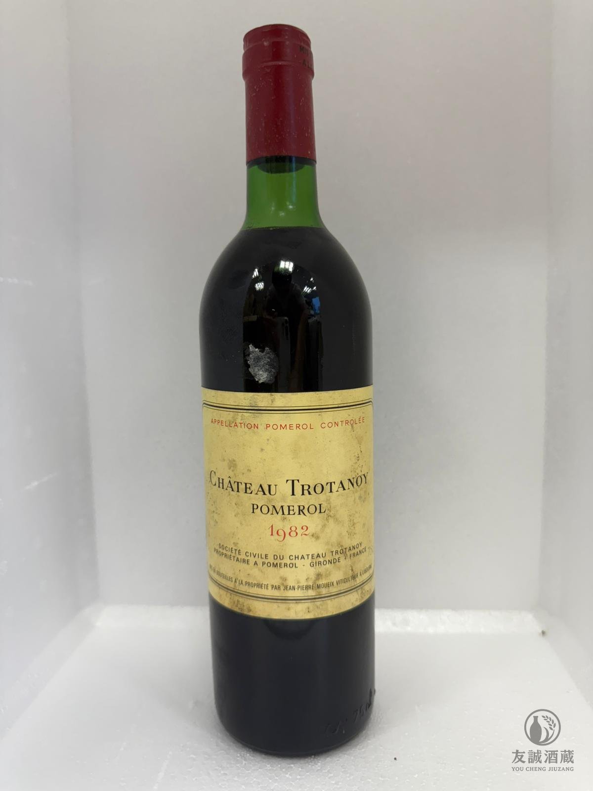 【D1563】卓龍 Trotanoy 1982 (Pomerol)｜傳奇年份｜正標酒帽瑕疵｜品鑒價 友誠酒藏