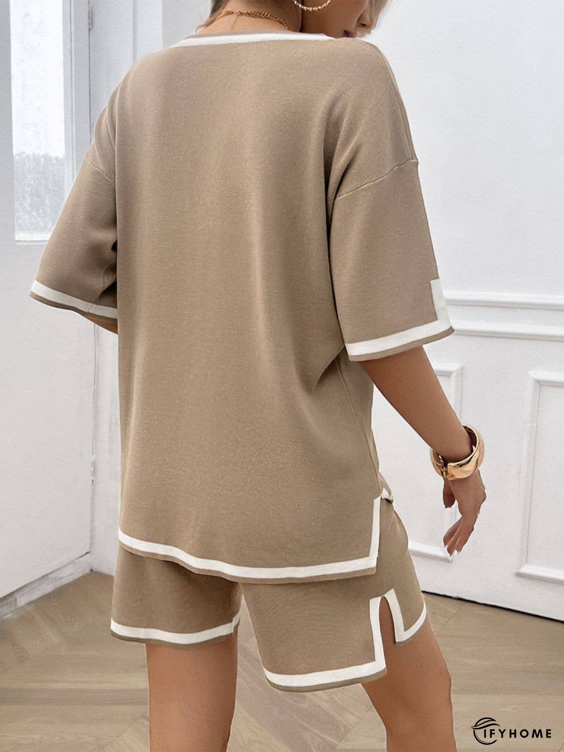 Contrast Trim V-Neck Top and Shorts Set | IFYHOME