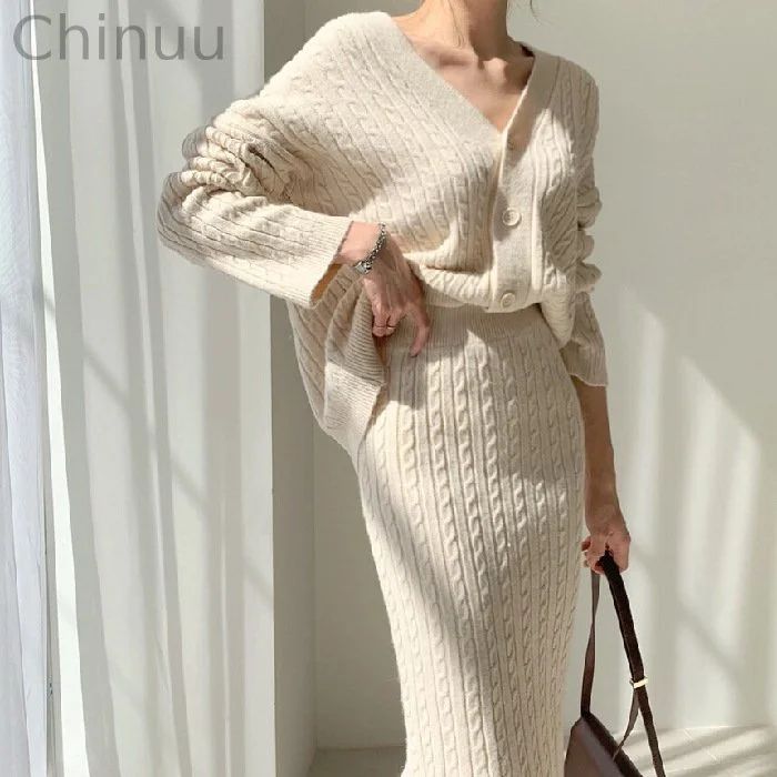 Temperament and personality knitted suit