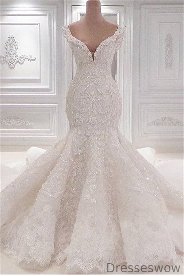 Dresseswow Gorgeous V-Neck Ruffles Mermaid Wedding Dress Lace Appliques