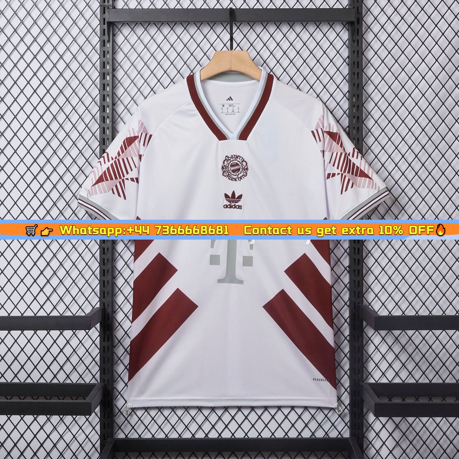 Bayern Munich 25-26 Throwback Trefoil Red Stripe White Special Jersey - Fans Version