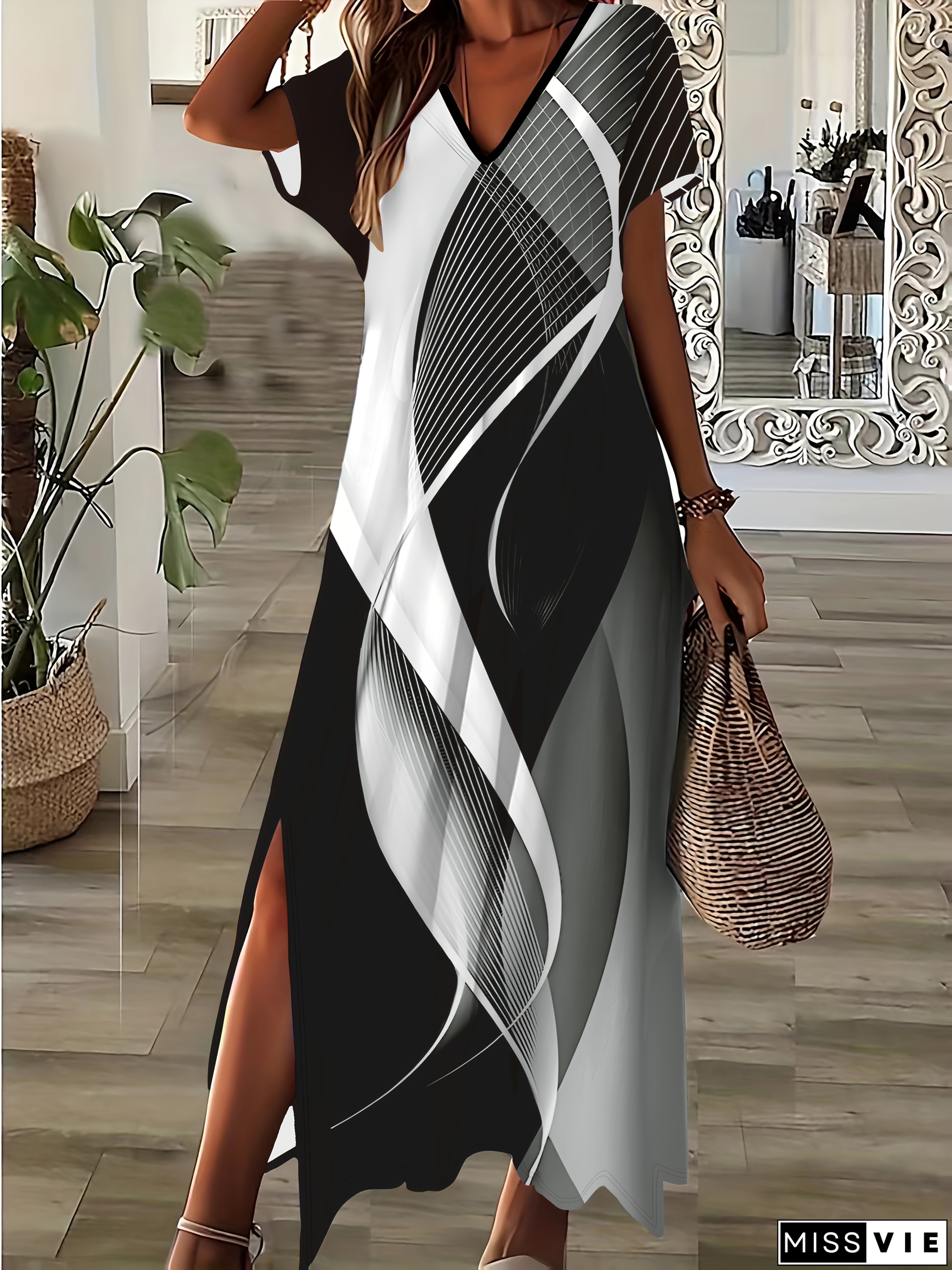 [Ombre Dress] Stylish Ombre Women's Short Sleeve V-Neck Dress | Flowy Midi Length, Geometric & Side Slit, Black to White, Machine Washable, All-Season Versatile Wear