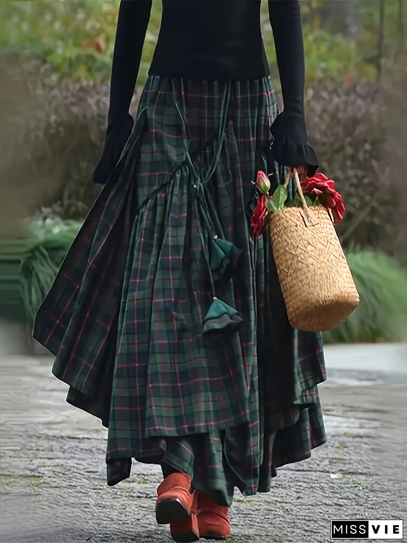 Women's Vintage Asymmetrical Tiered Maxi Skirt - Double-Sided Plaid Pattern, Loose A-Line Silhouette, Polyester Long Flowy Skirt for Spring & Fall, Machine Washable