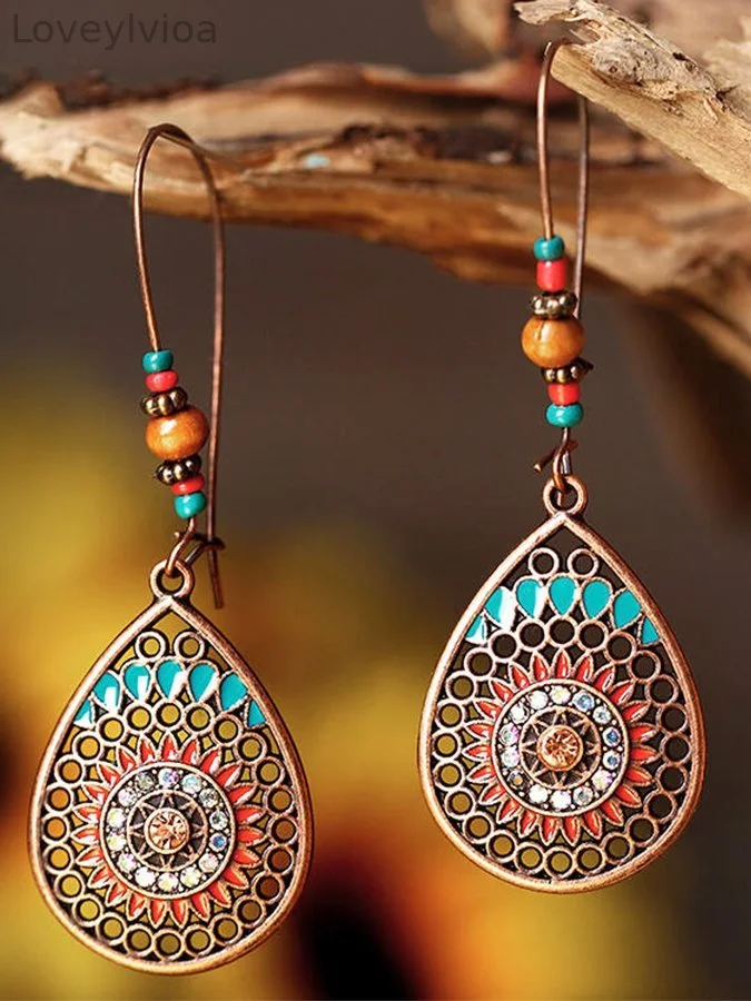 Women's retro cutout drop-shaped earrings
