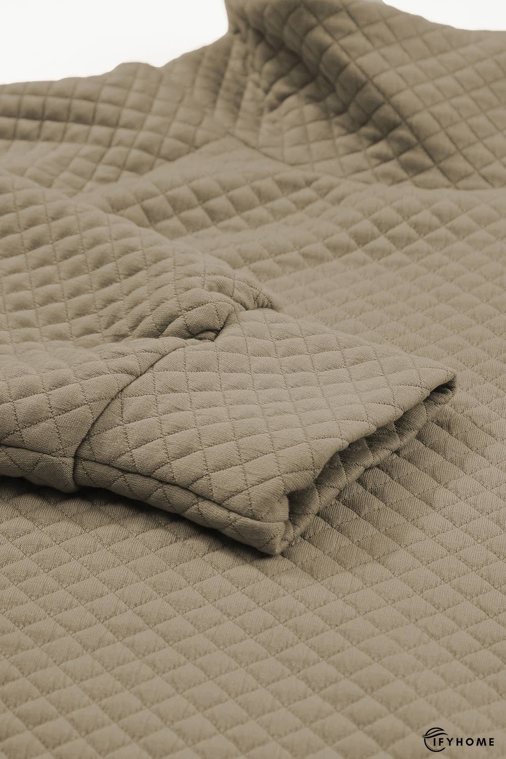 Quilted Buttoned Neckline Stand Neck Pullover Sweatshirt | IFYHOME